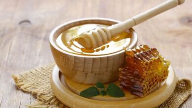 قناع الشوفان والعسل لترطيب البشرة
